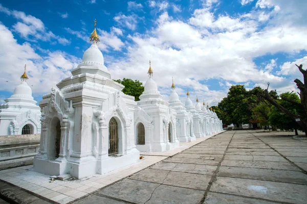 Kuthodaw-Pagode — Stockfoto