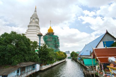 Wat Paknam Bhasicharoen