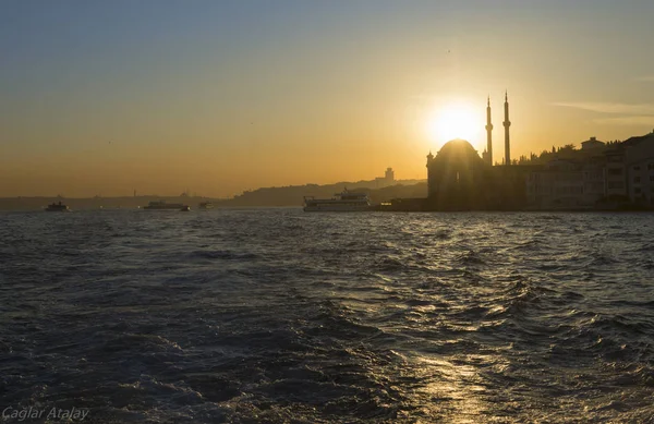 Ortaköy Camii'nin arkasında gün batımı