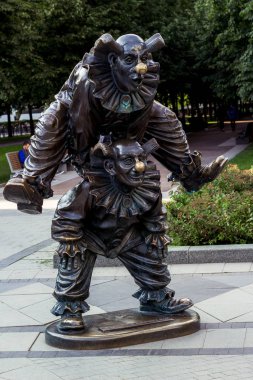 Neşeli palyaçonun anıtı