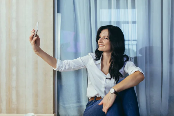 Businesswoman Laptop Work Online — Stock Photo, Image