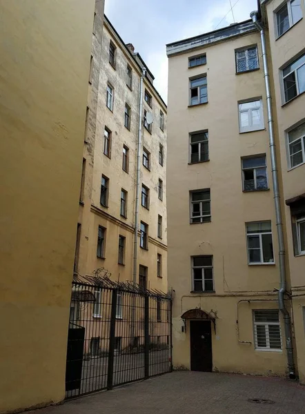 Resa Till Innergårdarna Gamla Stan — Stockfoto