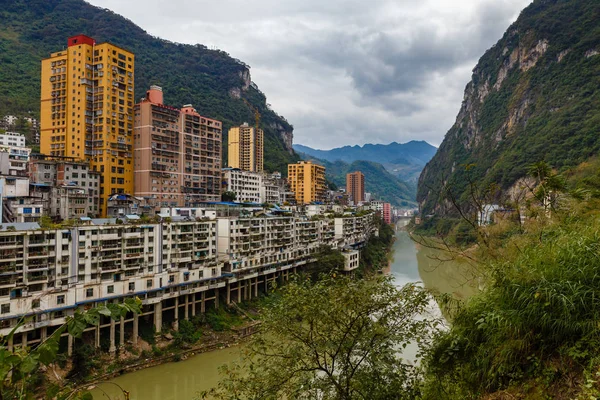 Yanjingzhen Uitzicht Stad Guanhe Rivier China — Stockfoto