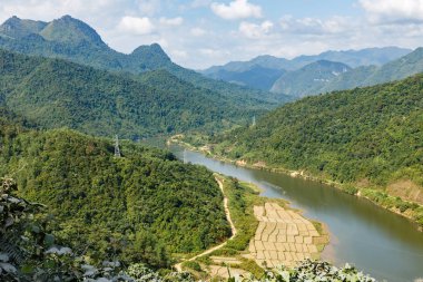Nam nua Nehri, Vietnam dağ nehir, güzel manzara Dien Bien il Vietnam