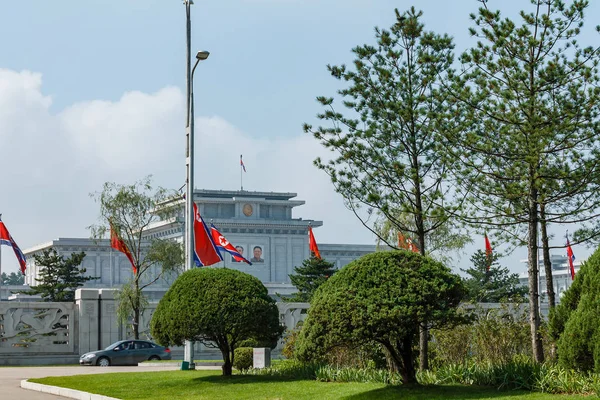 Palacio del Sol Kumsusan en Pyongyang — Foto de Stock