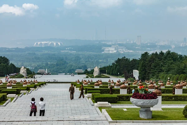 Vista de la ciudad de Pyongyang — Foto de Stock