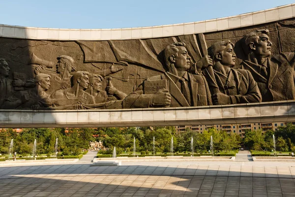 Monumento a la fundación del Partido de los Trabajadores Coreanos — Foto de Stock