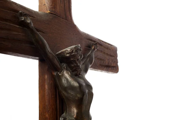 Eine aus Holz geschnitzte Statue der Kreuzigung Jesu Christi — Stockfoto