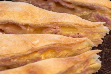 lezzetli jambon ve peynir kek snack zevk