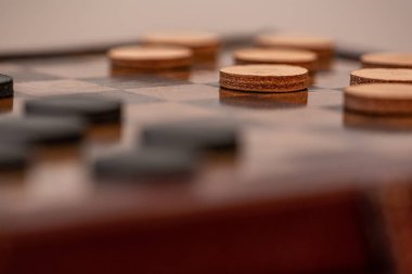 masa oyunu, bayanlar çok eğlenceli ve dinamik