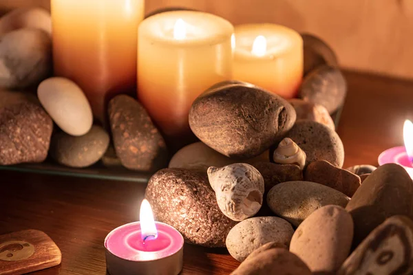 Piedras Energéticas Luz Suave Velas Aromáticas Para Sesión Yoga Casa — Foto de Stock