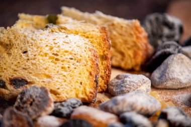 Lezzetli kurutulmuş meyve ve şekerli şeker, kayısı incir ve ananas.