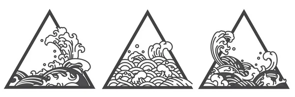 Japonya su dalgası üçgen dövmesi. - Vector.Oriental Japon su dalgası hattı sanat vektörü. Üçgen şeklinde. Sanat, dövme, logo, vb kullanmak için Kavramsal tasarım.