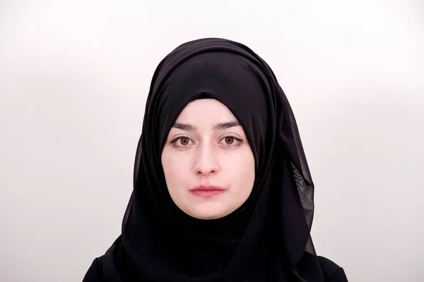 스카프 무슬림 여성의 초상화 — 스톡 사진