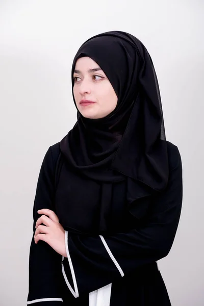 Retrato Menina Muçulmana Mulher Muçulmana Usar Cachecol Preto Vestido Islâmico — Fotografia de Stock