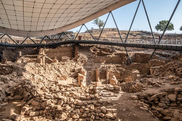 Göbeklitepe, Şanlıurfa / Türkiye - Ekim 2019: Göbekli Tepe Şanlıurfa, Türkiye 'de bir arkeoloji sahası