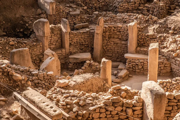Göbeklitepe, Şanlıurfa / Türkiye - Ekim 2019: Göbekli Tepe Şanlıurfa, Türkiye 'de bir arkeoloji sahası