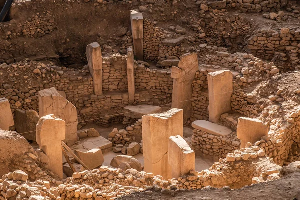 Göbeklitepe, Şanlıurfa / Türkiye - Ekim 2019: Göbekli Tepe Şanlıurfa, Türkiye 'de bir arkeoloji sahası