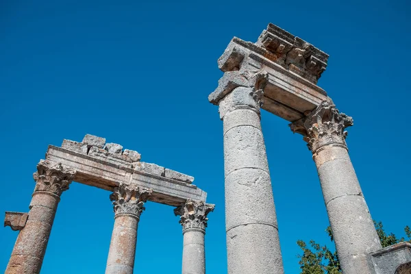 Ruins Uzuncaburc Óváros Márvány Oszlopok — Stock Fotó