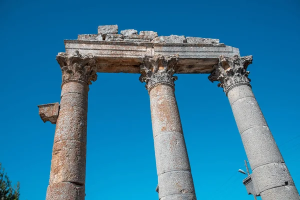 Rovine Della Città Antica Uzuncaburc Colonne Marmo — Foto Stock