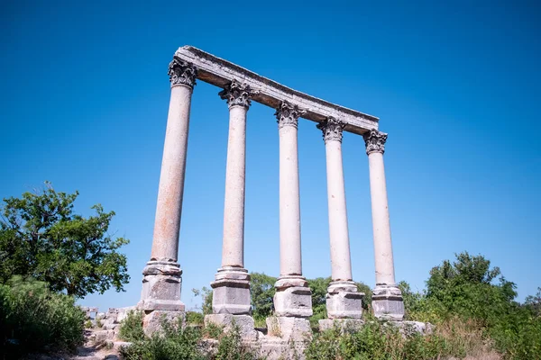 Ruins Uzuncaburc Óváros Márvány Oszlopok — Stock Fotó