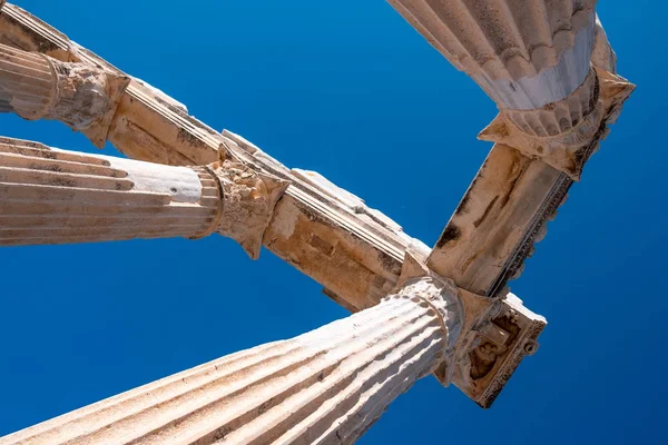 Antalya 'nın Antalya kentinde Apollon veya Apollo Tapınağının kalıntıları