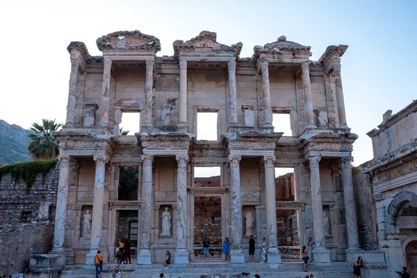 Bibliothèque Celsus Théâtre Antique Sont Ruines Ville Antique Ephèse Efes — Photo