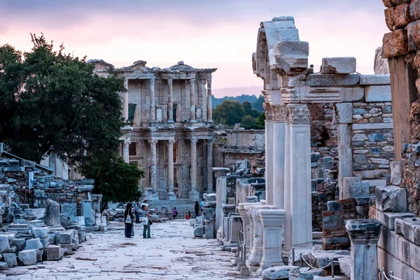 Цельсова Бібліотека Старовинний Театр Знаходяться Руїнах Ефеса Стародавнього Міста Ефес — стокове фото
