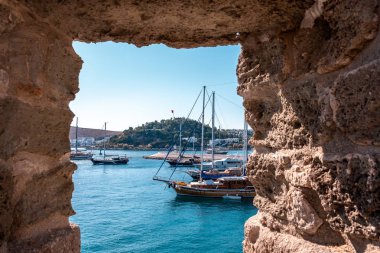 Bodrum Kalesi, Ege Denizi ve Bodrum Kalesi 'nden tekne fotoğrafları.