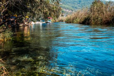 Akyaka, Mugla / Türkiye - Haziran 2019: Akyaka Ana Cadde ve Pazar
