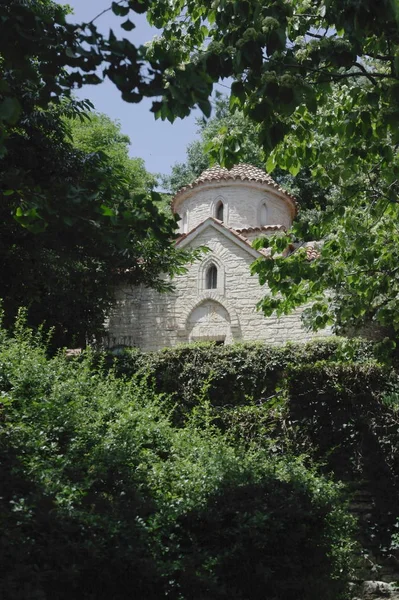 Yeşil Park Kilisede Christian — Stok fotoğraf