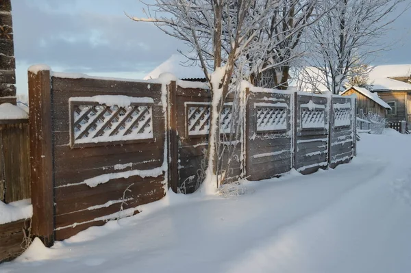 Recinzione Legno Sulla Trama Della Casa Inverno — Foto Stock