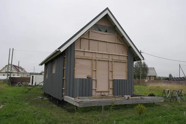 Sheathing Frame House Vertical Board — Stock Photo, Image