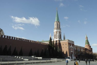 Kızıl Meydan Moskova'daki Kremlin duvara