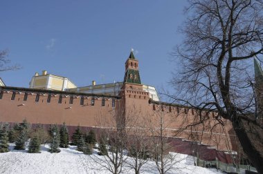 Kızıl Meydan Moskova'daki Kremlin duvara
