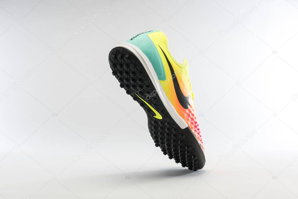 NIKE footwear for sports, original models and fashion colors