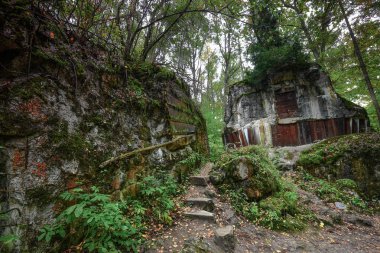 Polonya, Ktrzyn district, Wilczy Szaniec Dünya Savaşı sırasında Adolf Hitler'in Doğu Cephesi askeri karargahı oldu