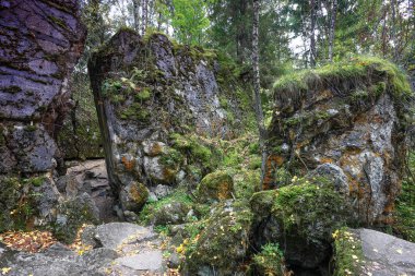 Polonya, Ktrzyn district, Wilczy Szaniec Dünya Savaşı sırasında Adolf Hitler'in Doğu Cephesi askeri karargahı oldu