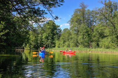 Polonya'nın kuzeydoğusunda ki Mazury nehri Krutynia