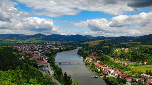 Vacker Natur Slovakiska Floden Och Byar Sommardagen — Stockfoto