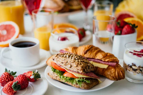 Healthy Breakfast Served Coffee Frouts Sandwiches Muesli — Stock Photo, Image