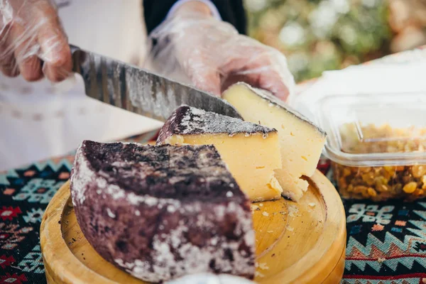 Small Street Farmers Market Selling Cheese — Stock Photo, Image
