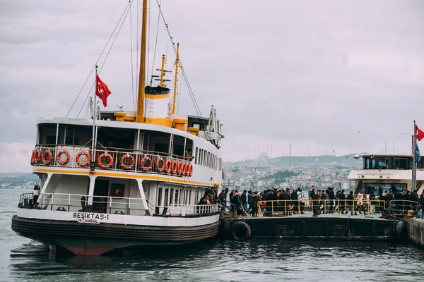 Istanbul Turquie Janvier 2017 Vue Jetée Karakoy Istanbul Turquie — Photo