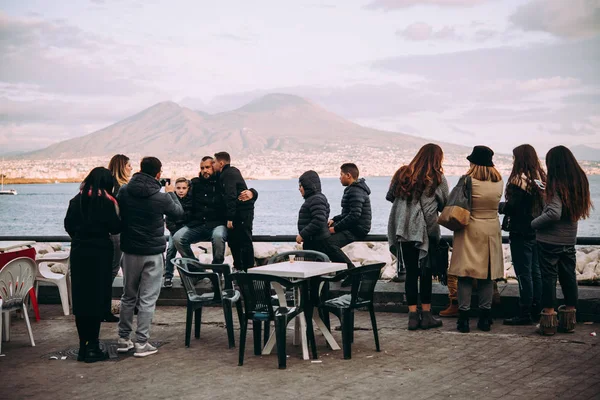 Naples Italia Diciembre 2017 Gente Disfruta Relajarse Costa Nápoles Campania — Foto de Stock