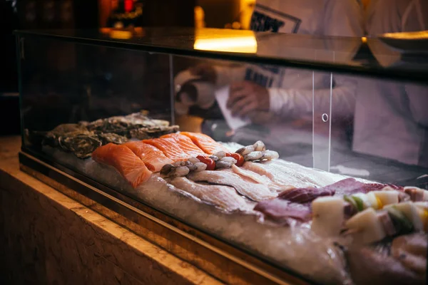 Diferentes Tipos Peixe Venda Num Dos Mercados Lisboa Portugal — Fotografia de Stock