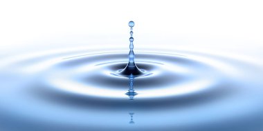 Heller blauer Wassertropfen mit Reflektion