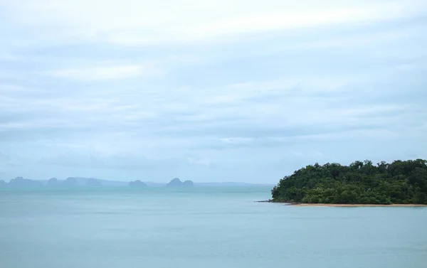 Isla Verde Paisaje Marino Mar Andamán Costa Tailandia —  Fotos de Stock