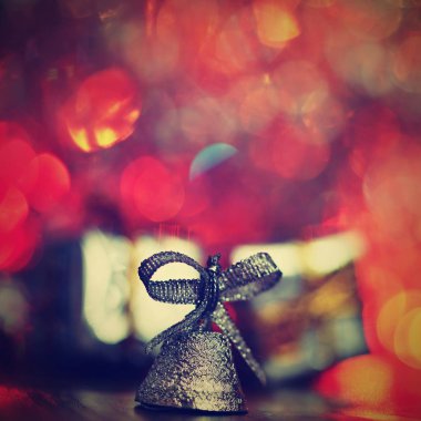 Arka plan, Noel ve yeni yıl tatilleri kış sezonu soyut. Süsler ve ışıklar ile Noel tebrik kartı.