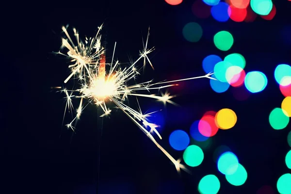 Bruciante Sparkler Con Bellissimo Sfondo Colori Concetto Natale Felice Anno — Foto Stock