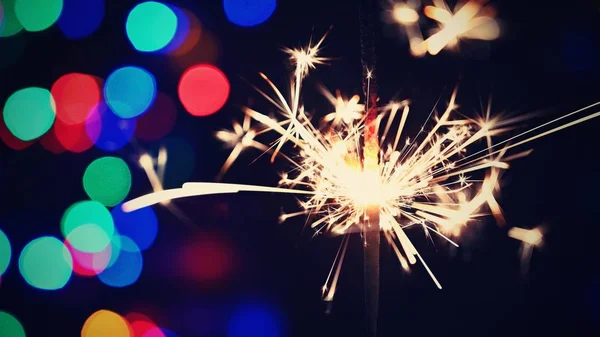 Bruciante Sparkler Con Bellissimo Sfondo Colori Concetto Natale Felice Anno — Foto Stock